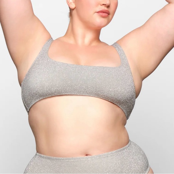 SKIMS Other - SKIMS GLITER MICRO SCOOP TOP